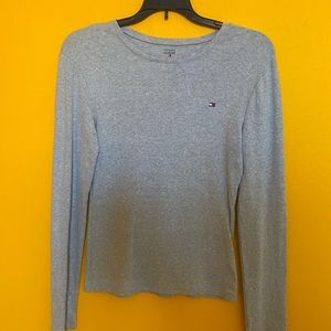 2 for 20🔥Beautiful Tommy Hilfiger T- Shirt.